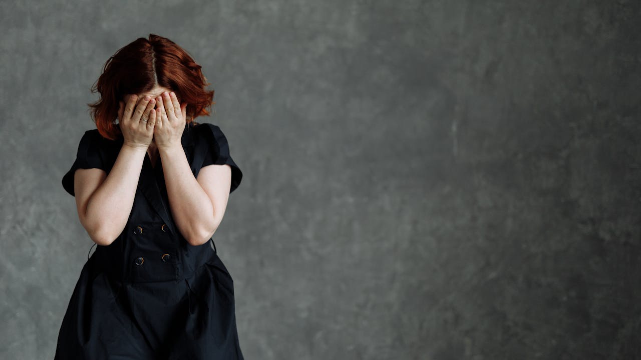 虚言癖がある女性の特徴と心理