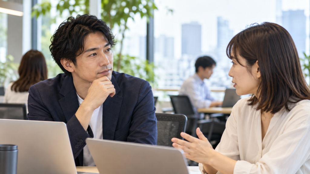 職場で質問を受けて考えてから答えようとする人
